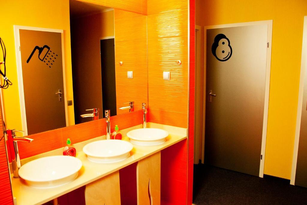 Zigzag Hostel Kiev Exterior foto